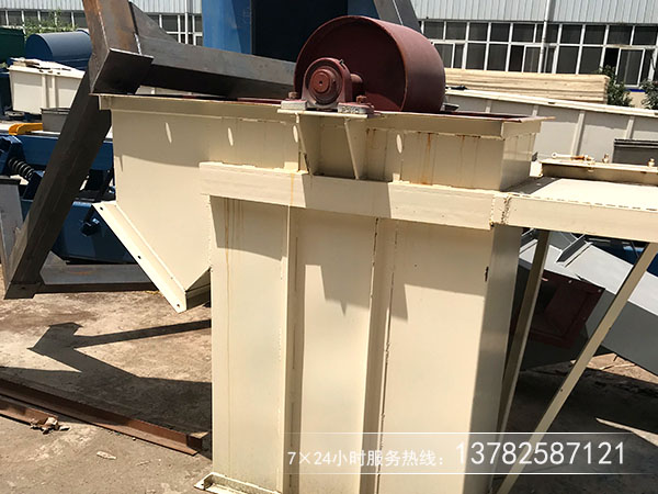 塑料畚斗適合使用在那些行業(yè)提升！