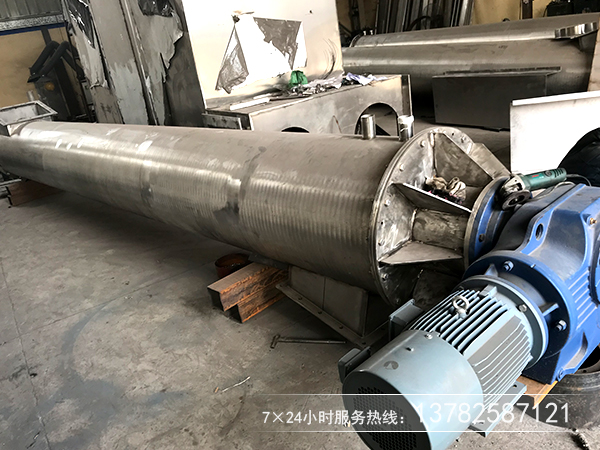 不銹鋼材質(zhì)的螺旋絞龍一般應(yīng)用在耐高溫、食品級(jí)上面